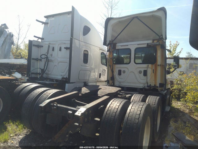 Freightliner Cascadia 125