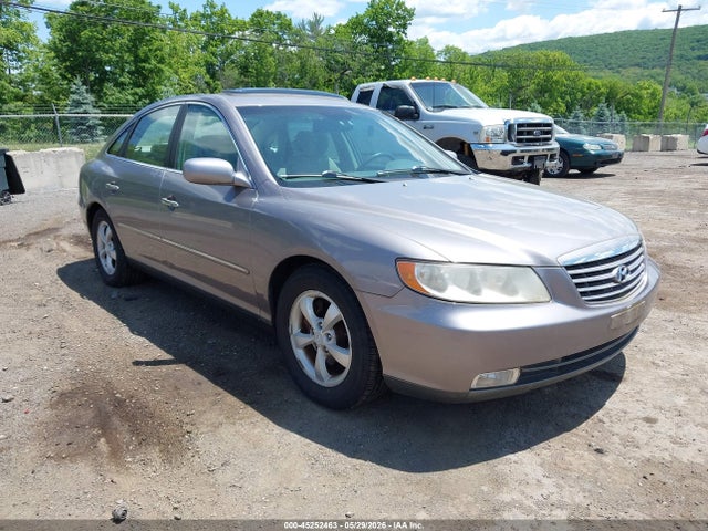 Salvage Hyundai Azera Image