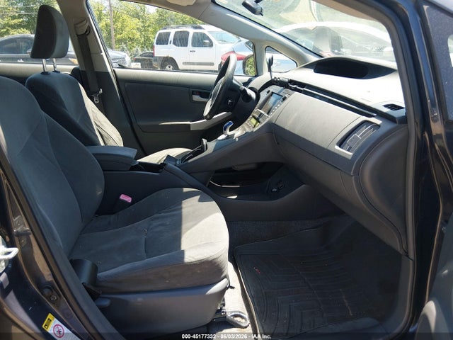 Toyota Prius Three