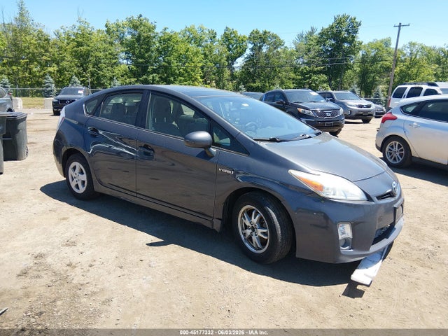 Salvage Toyota Prius Image