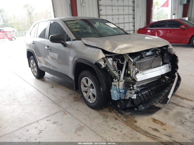 Salvage Toyota RAV4 Image