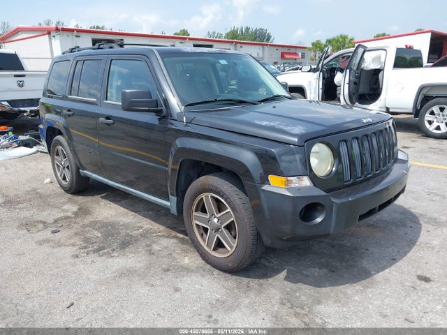 Salvage Jeep Patriot Image