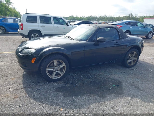 Mazda MX-5 Miata Sport