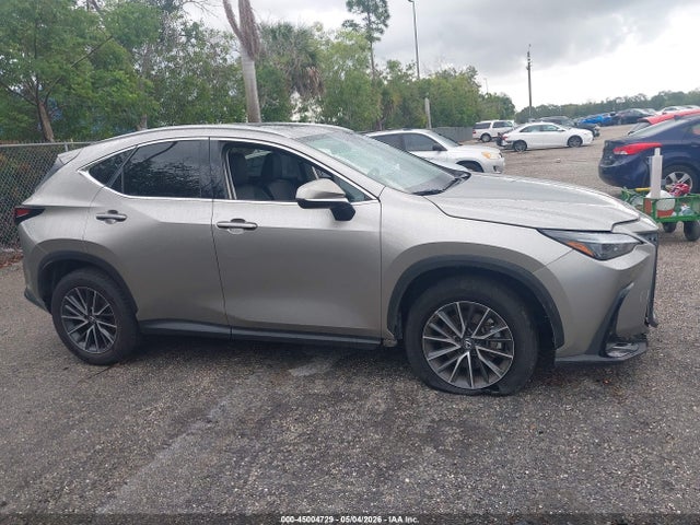 Lexus NX Premium