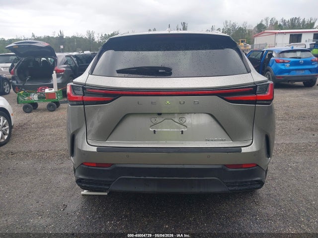 Lexus NX Premium