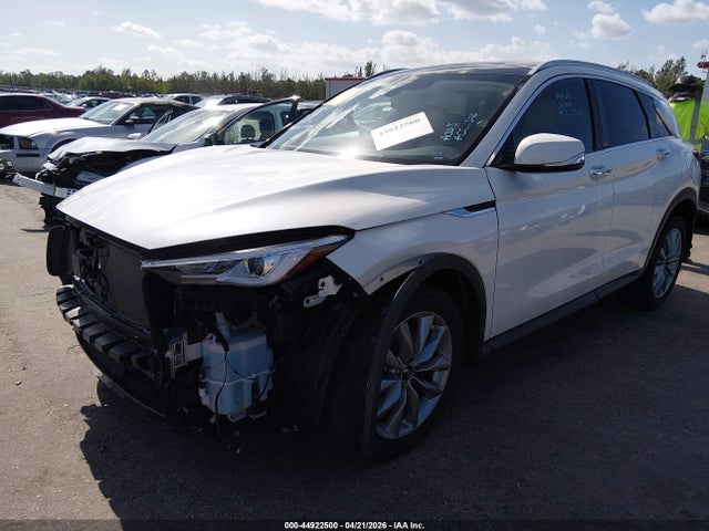 INFINITI Qx Luxe