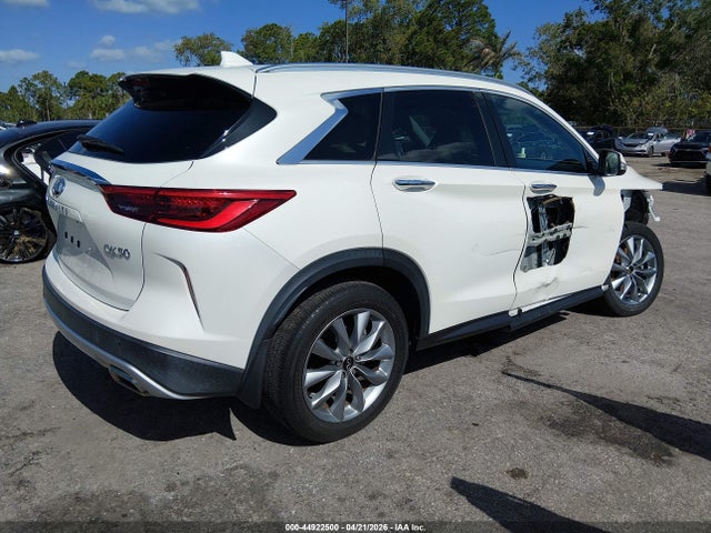 INFINITI Qx Luxe