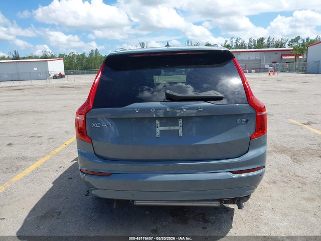 Volvo XC90 B5 Core