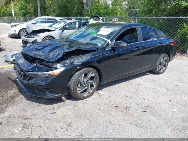 Hyundai ELANTRA Sel