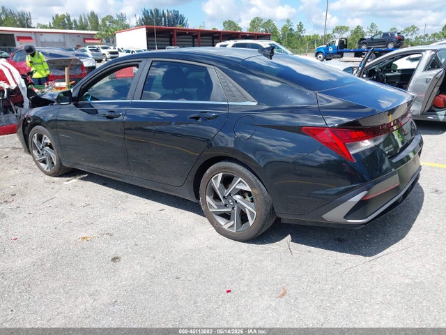 Hyundai ELANTRA Sel