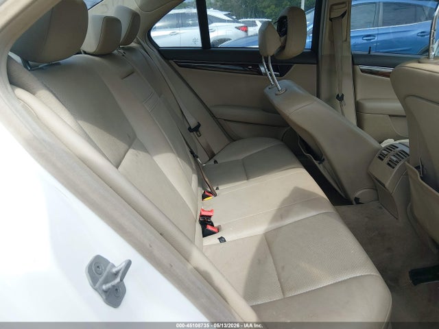 Mercedes-Benz C-Class Luxury
