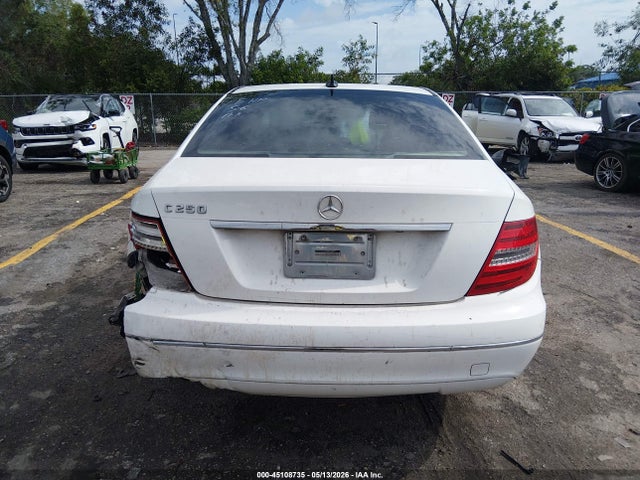 Mercedes-Benz C-Class Luxury