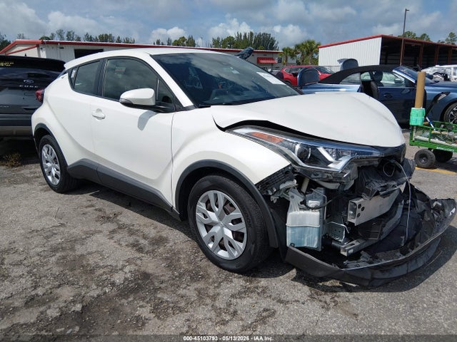Salvage Toyota C-HR Image