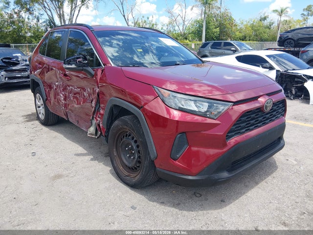 Salvage Toyota RAV4 Image