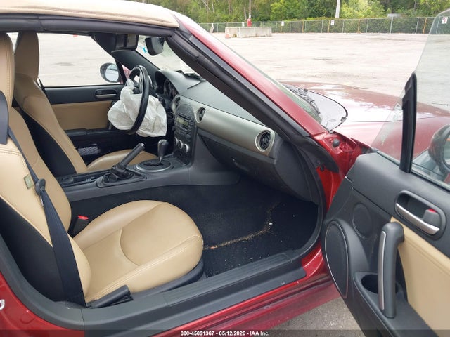 Mazda MX-5 Miata Grand Touring