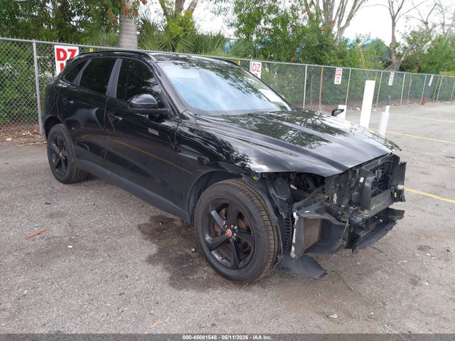 Salvage Jaguar F-PACE Image