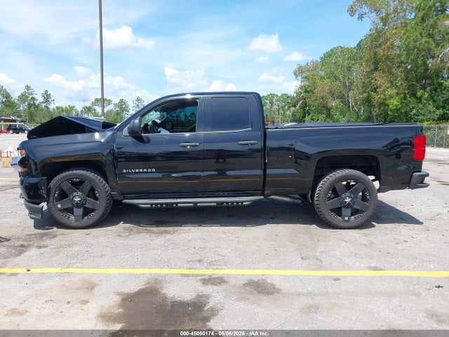 Chevrolet Silverado 1500 Custom