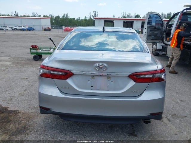 Toyota Camry Xle