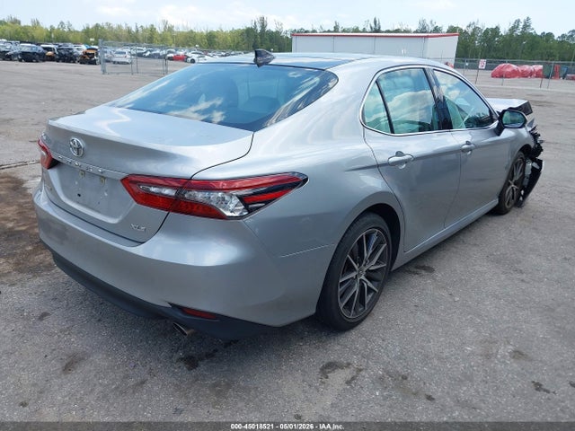 Toyota Camry Xle