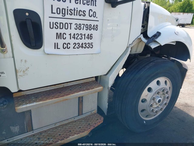 Freightliner M2 106 Medium Duty