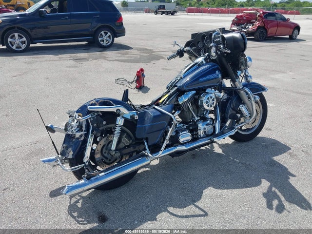 Harley-Davidson Flhtcui Shrine