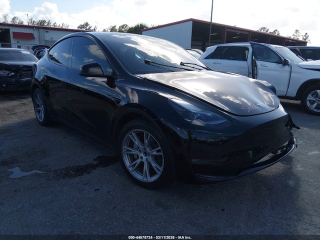 Salvage Tesla Model Y Image