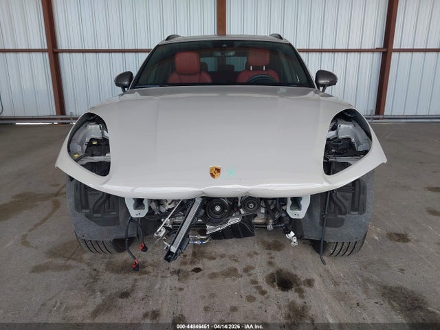 Porsche Macan T