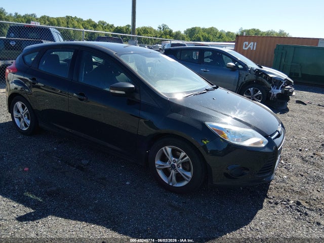 Salvage Ford Focus Image