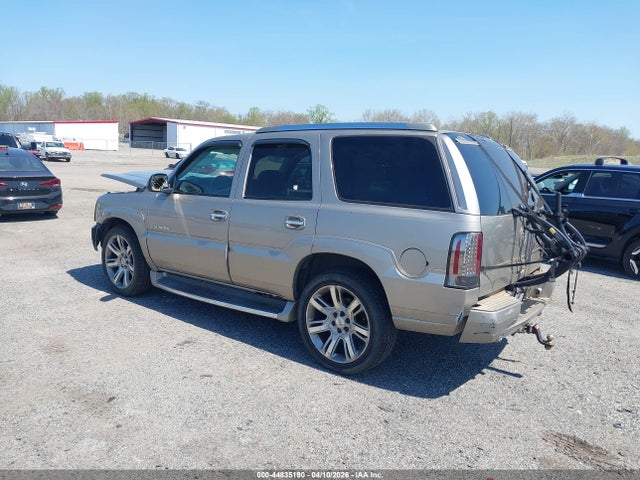 Cadillac Escalade Standard