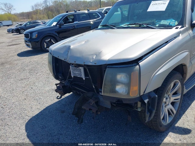 Cadillac Escalade Standard