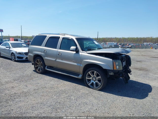 Salvage Cadillac Escalade Image