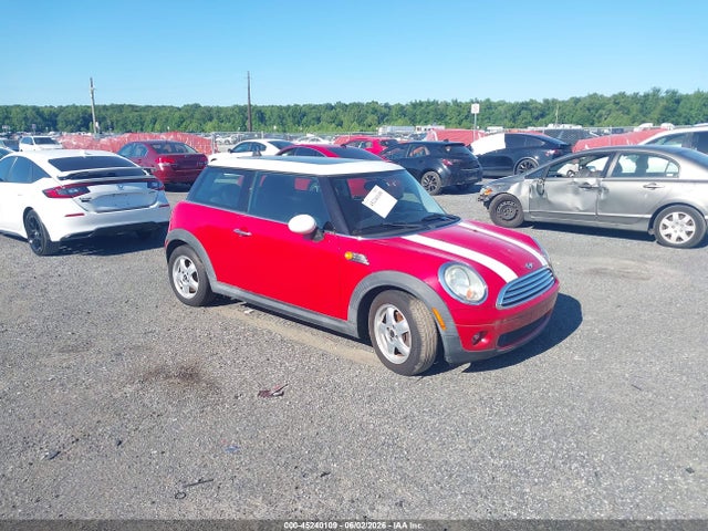Salvage MINI Cooper Image