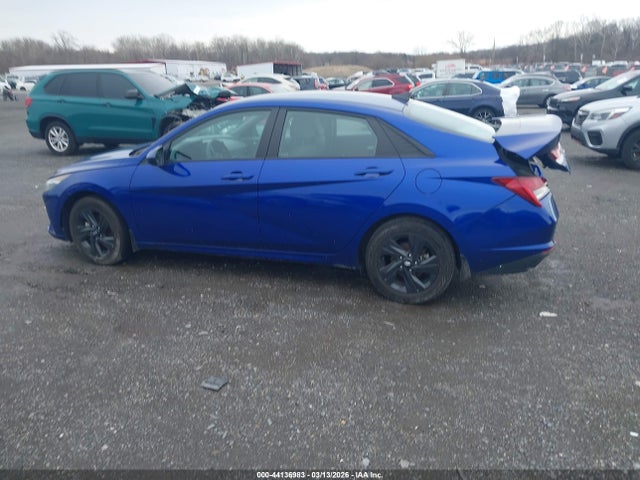 Hyundai ELANTRA Blue