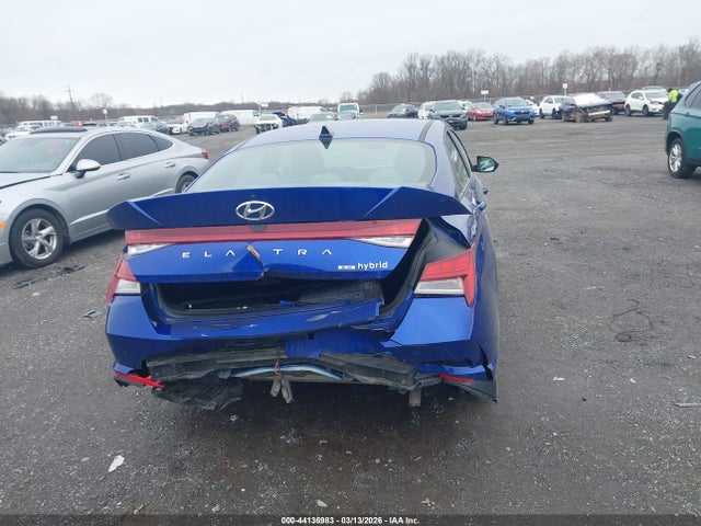 Hyundai ELANTRA Blue