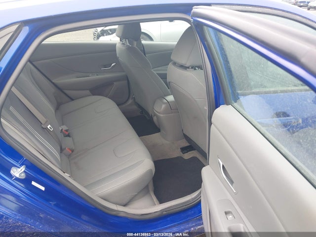 Hyundai ELANTRA Blue