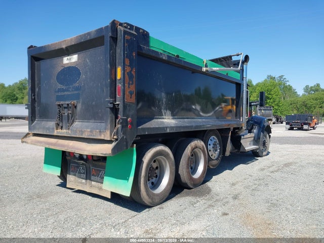 Kenworth W990