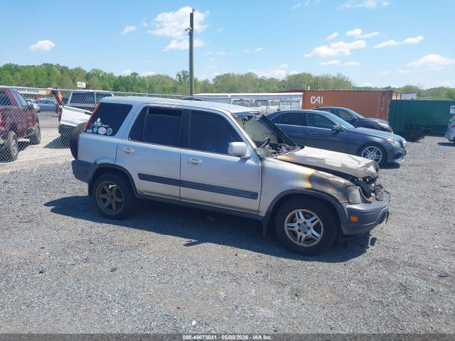 Salvage Honda CR-V Image