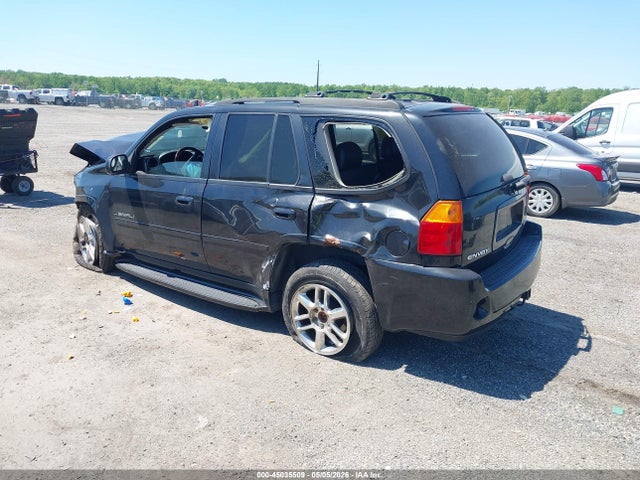 GMC Envoy Denali