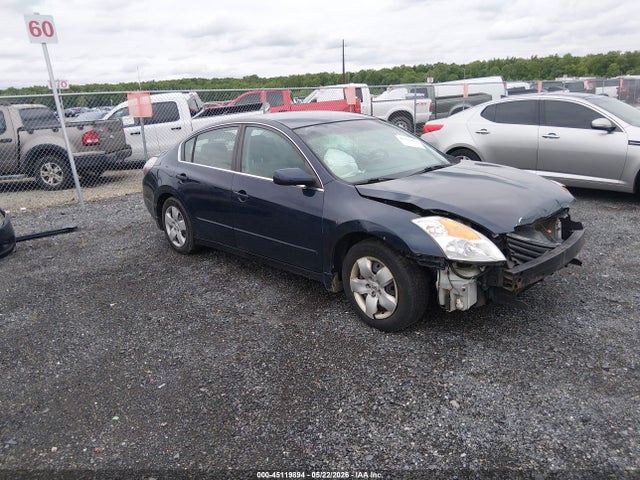 Salvage Nissan Altima Image