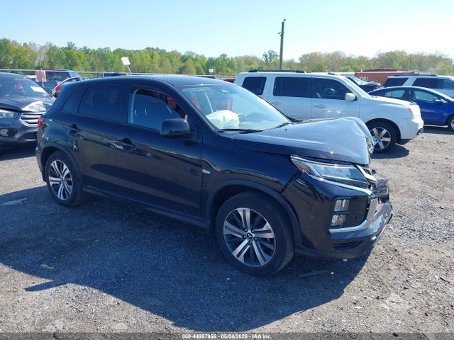 Salvage Mitsubishi Outlander Image