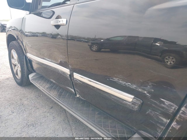 Nissan Armada Platinum