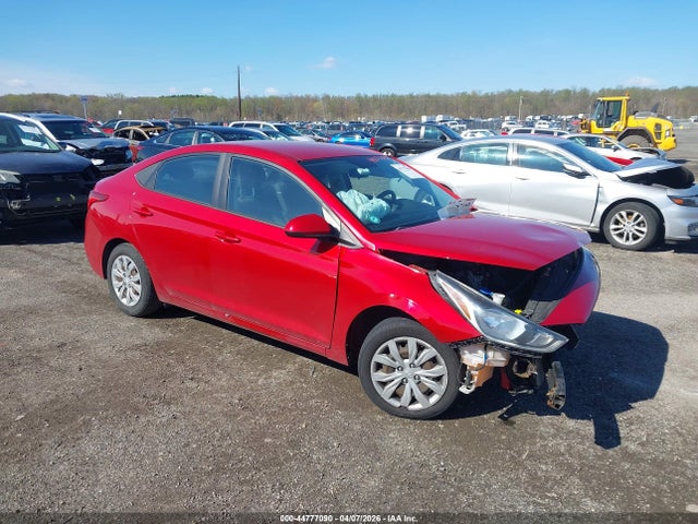 Salvage Hyundai ACCENT Image