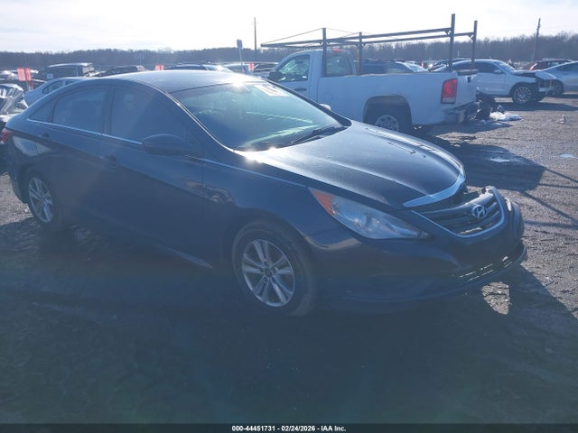 Salvage Hyundai SONATA Image