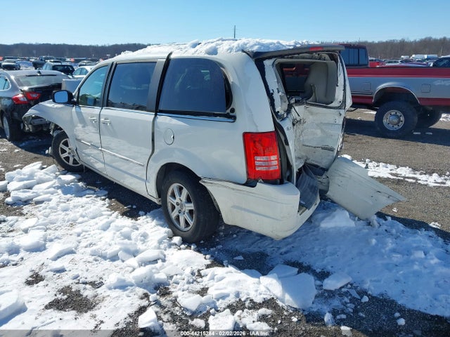 Chrysler Town & Country Touring
