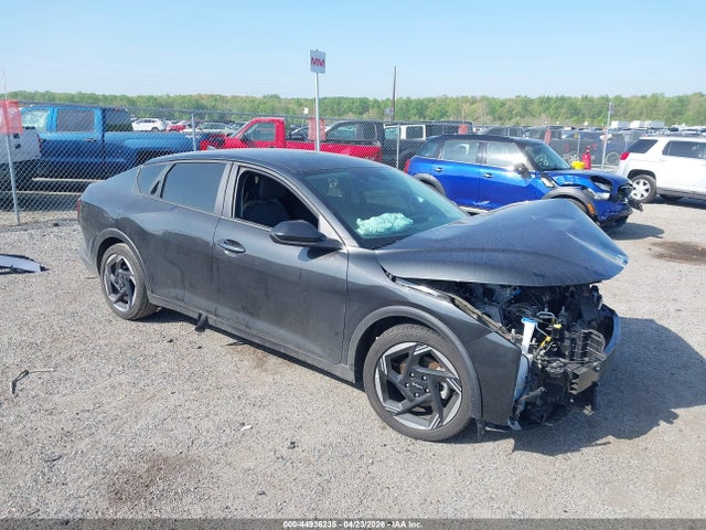 Salvage Kia K4 Image