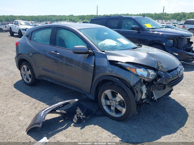 Salvage Honda HR-V Image