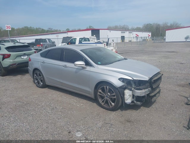 Salvage Ford Fusion Image