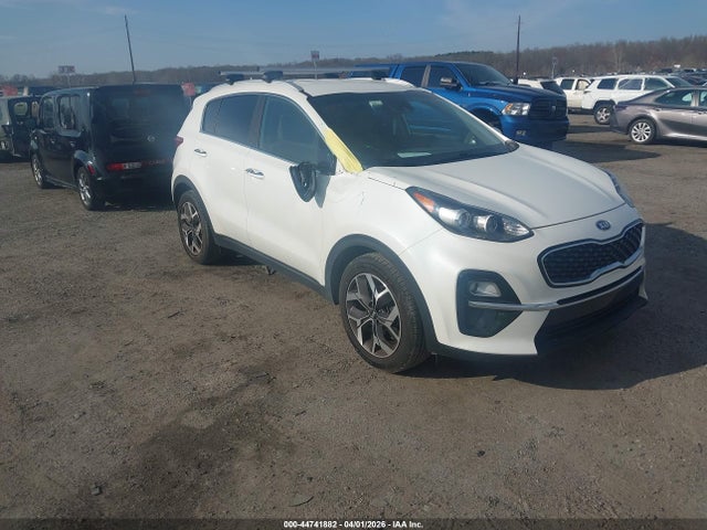 Salvage Kia Sportage Image