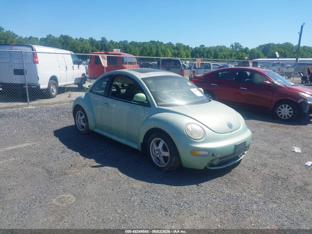 Salvage Volkswagen Beetle Image