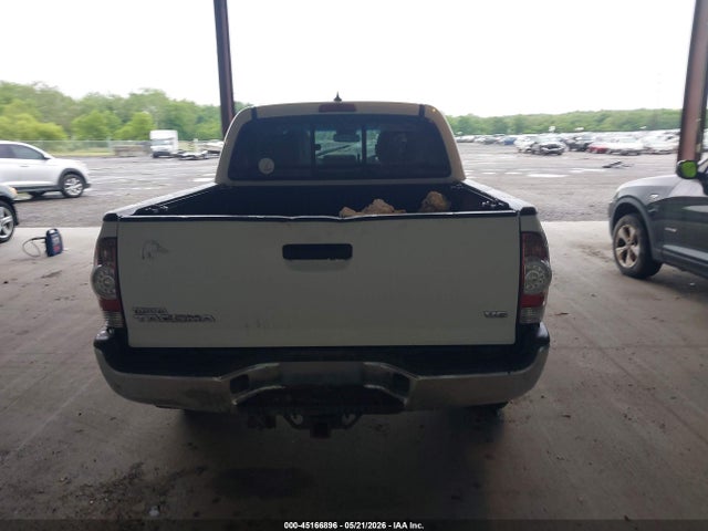 Toyota Tacoma Base V6